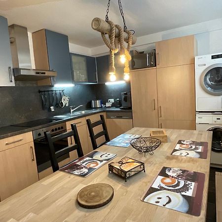 Messe-Apartment, 4 Schlafzimmer, 80 Qm, Garten - 6 Km Zur Messe, Verkehrsguenstig, Ruhig, Parkplaetze Νυρεμβέργη Εξωτερικό φωτογραφία